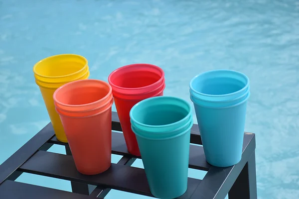 Lot de 10 gobelets réutilisables colorés